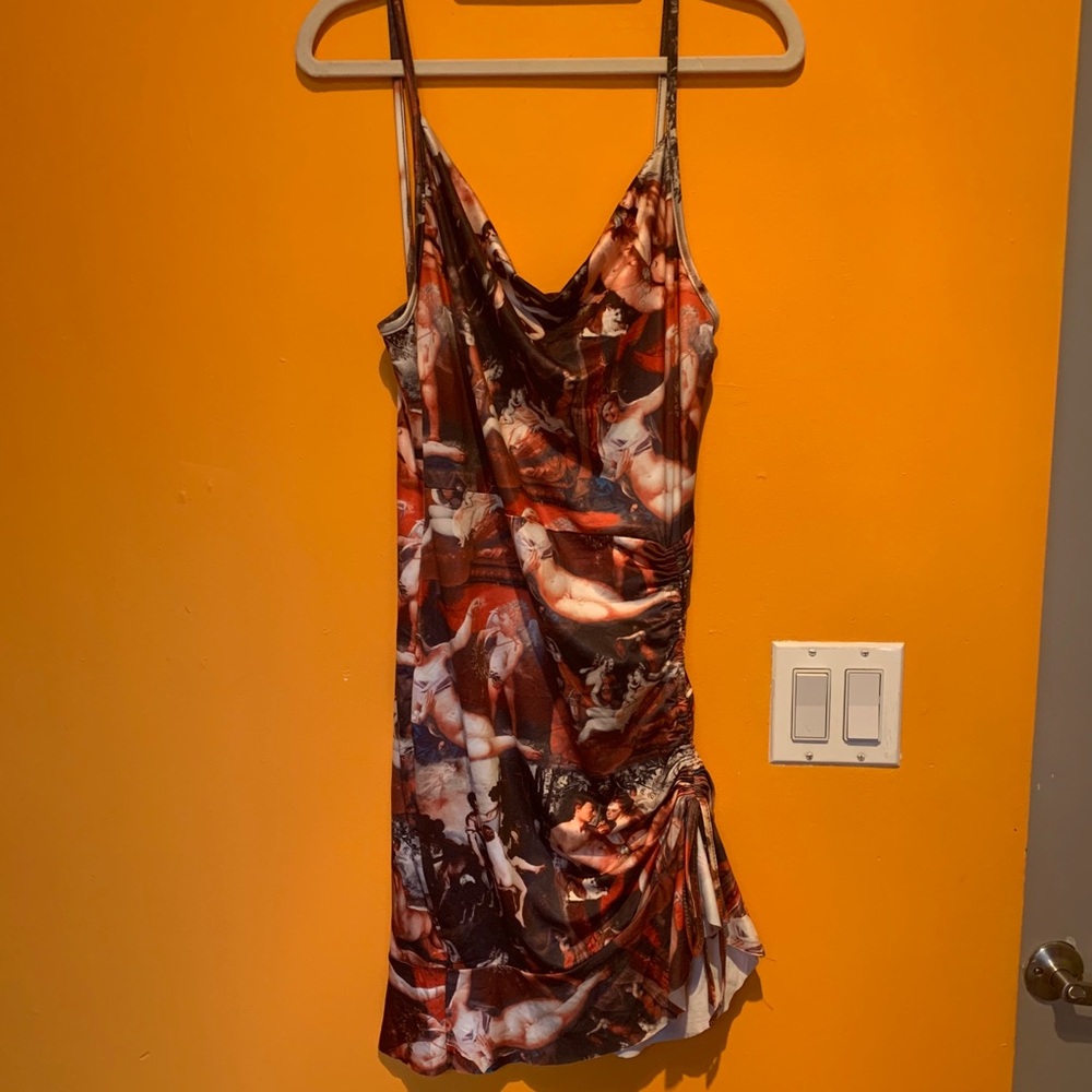 Renaissance print dress with ruching